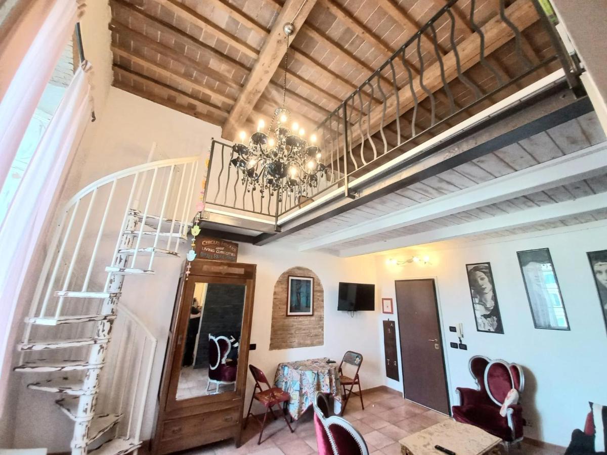 L'Ora Delle Streghe B&B Centralissimo Livorno Dış mekan fotoğraf