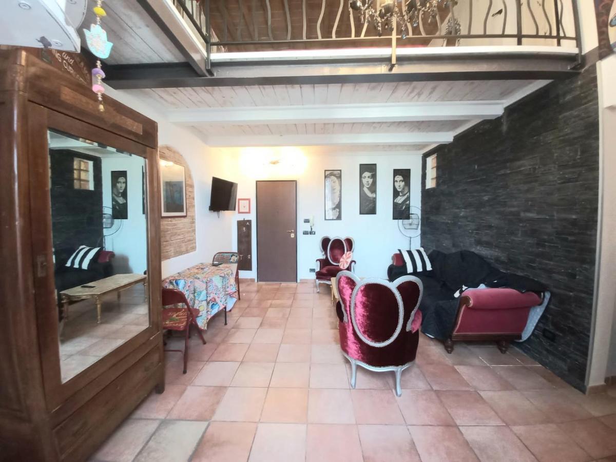 L'Ora Delle Streghe B&B Centralissimo Livorno Dış mekan fotoğraf