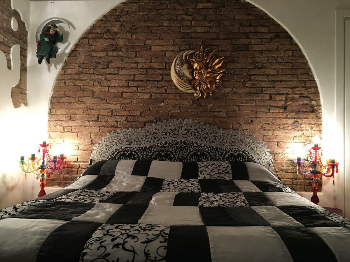 L'Ora Delle Streghe B&B Centralissimo Livorno Dış mekan fotoğraf