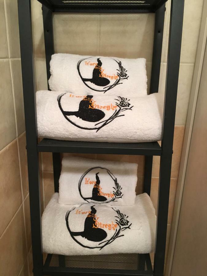 L'Ora Delle Streghe B&B Centralissimo Livorno Dış mekan fotoğraf