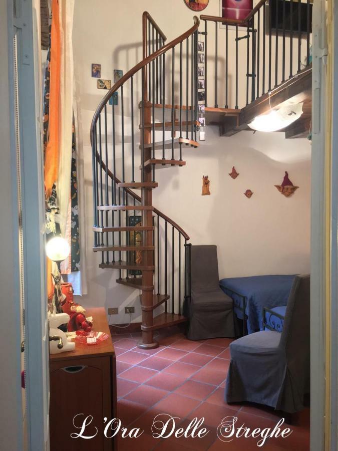 L'Ora Delle Streghe B&B Centralissimo Livorno Dış mekan fotoğraf